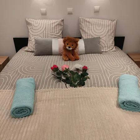 La Grande Fistoire D'annie Couette-café *